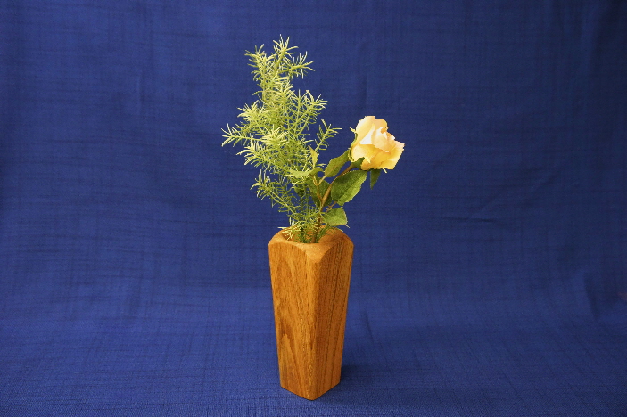 Vase > Unikat 9 Ecken gerundet < in Kirsche geölt, mit Glaseinsatz, Höhe: 20cm 76/76mm, Preis: 40,- €